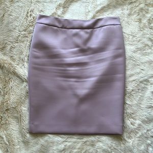 Armani Collezioni lilac, pencil satin skirt in Size US: 10